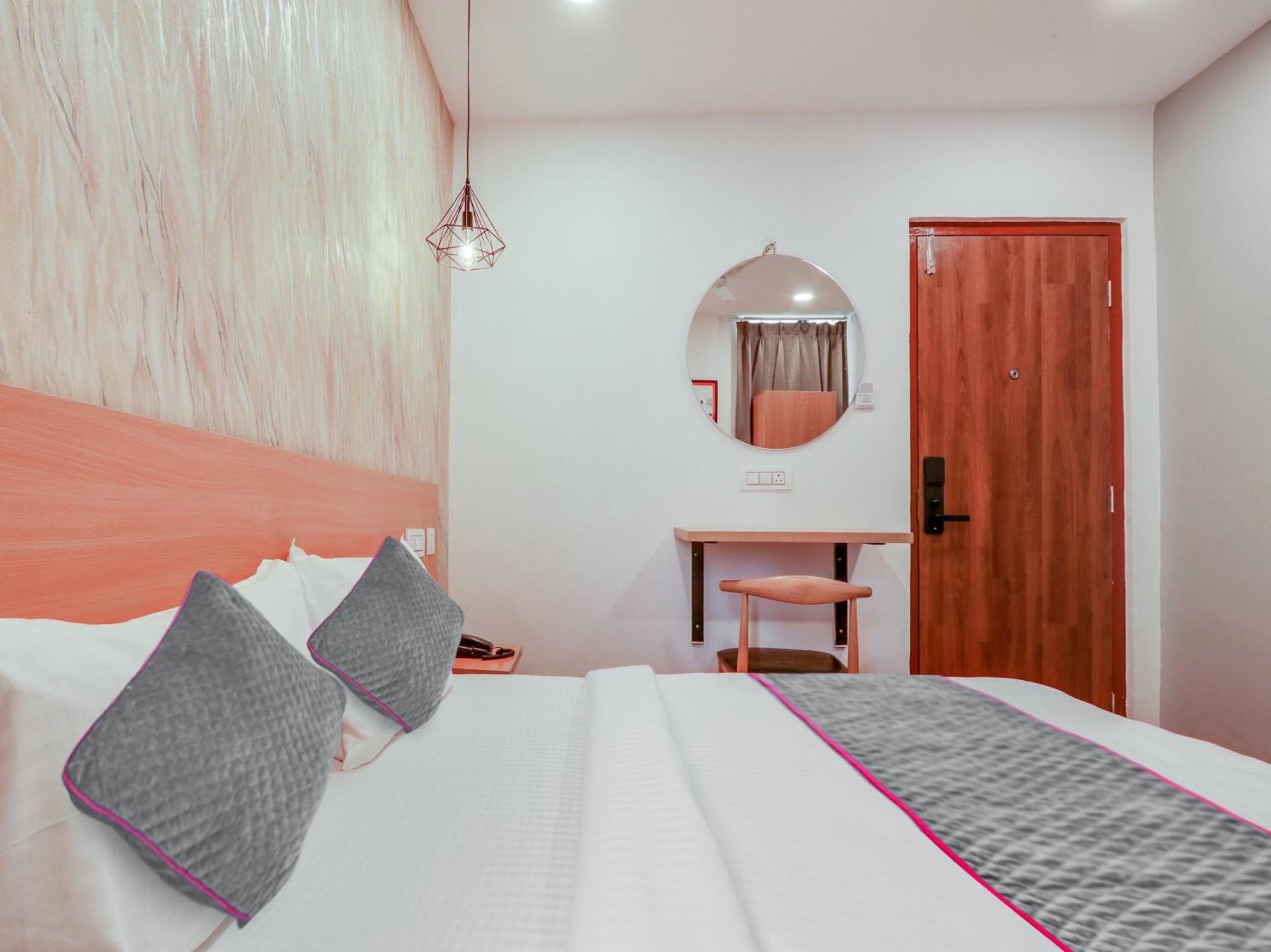 Hotel Townhouse Casa Grand Hyderabad Exterior foto