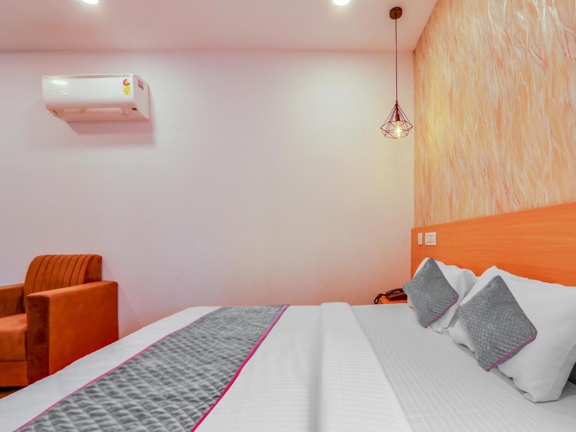Hotel Townhouse Casa Grand Hyderabad Exterior foto